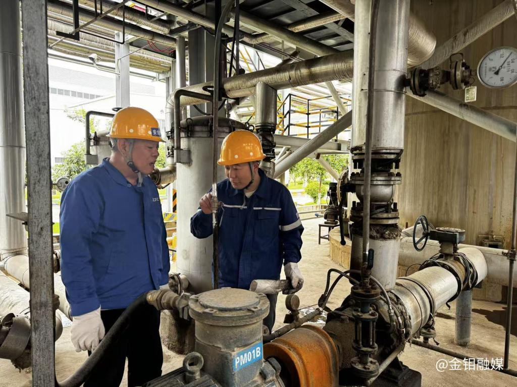 20250522-金鉬股份化學分公司生產一區(qū)檢修班組,處理閥門故障 (3).jpg 20250522-金鉬股份化學分公司生產一區(qū)檢修班組,處理閥門故障 (3).jpg