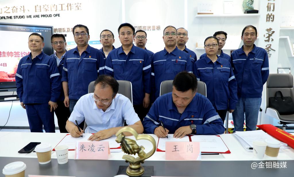 29240527-張榜求才組團(tuán)隊(duì) 攻堅(jiān)克難?！巴臧瘛?.jpg