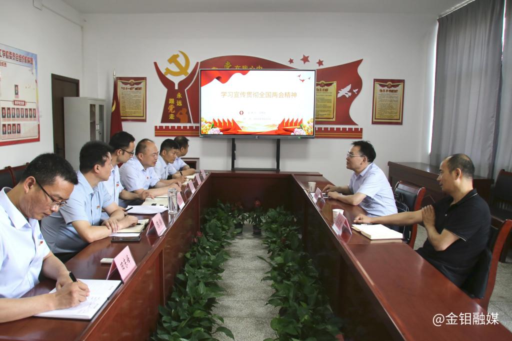 20250522-馬總考察技校 (1).JPG